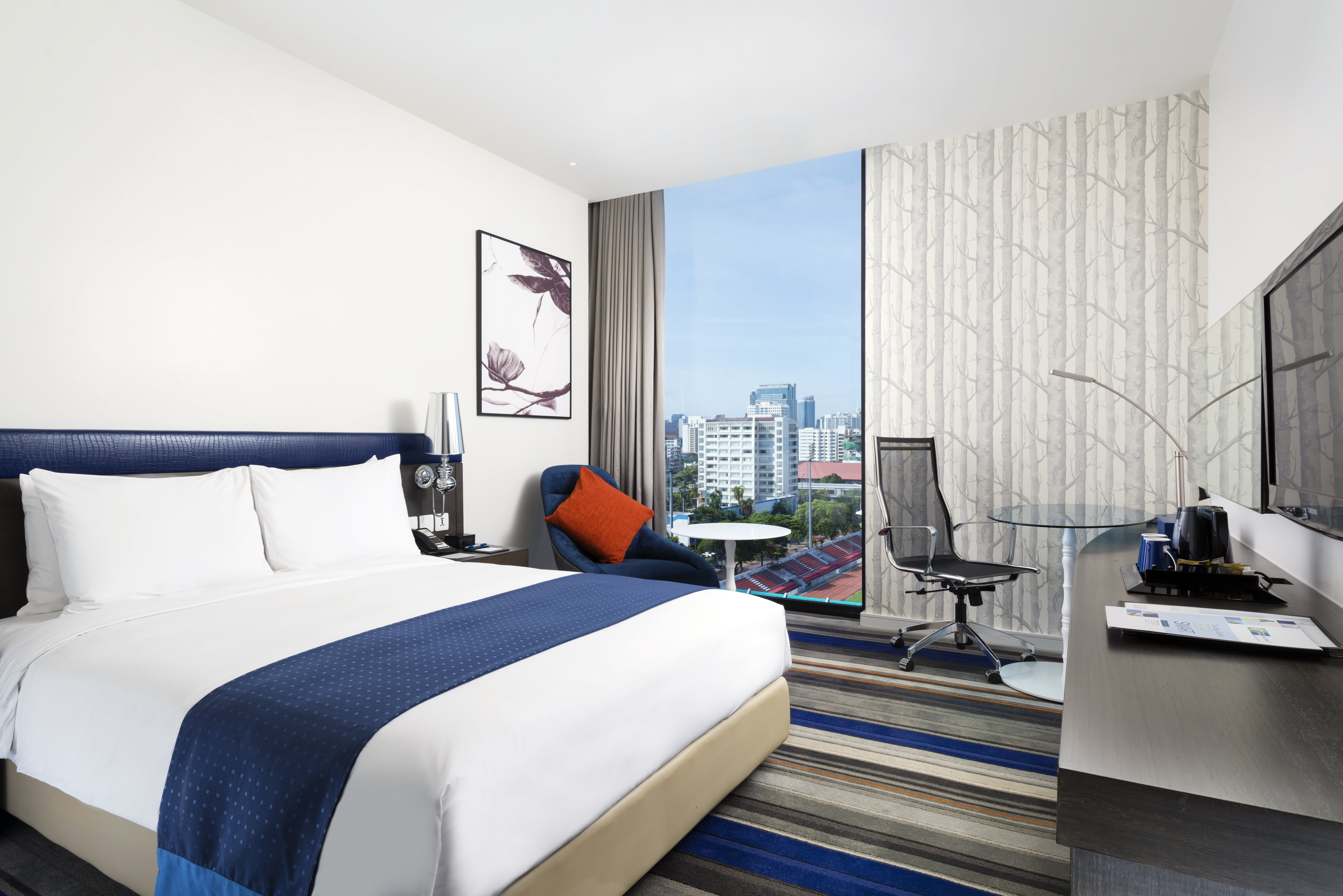 Holiday Inn Express Bangkok Siam Bangkok Hotel Price Address Reviews