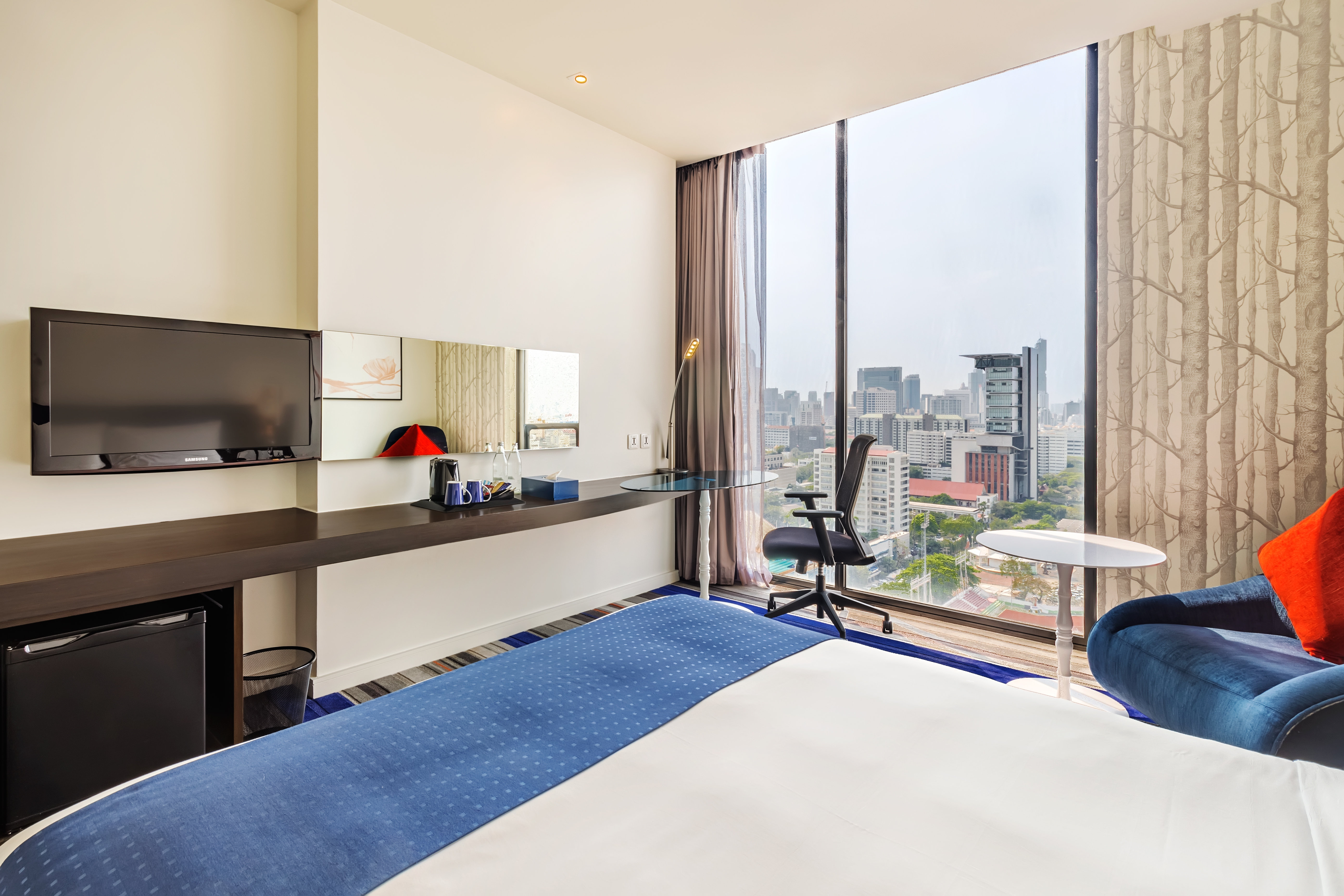 Holiday Inn Express Bangkok Siam Bangkok Hotel Price Address Reviews