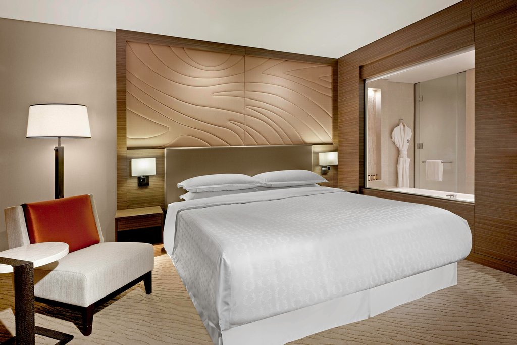 Sheraton Seoul D Cube City Hotel - Tap to explore photos