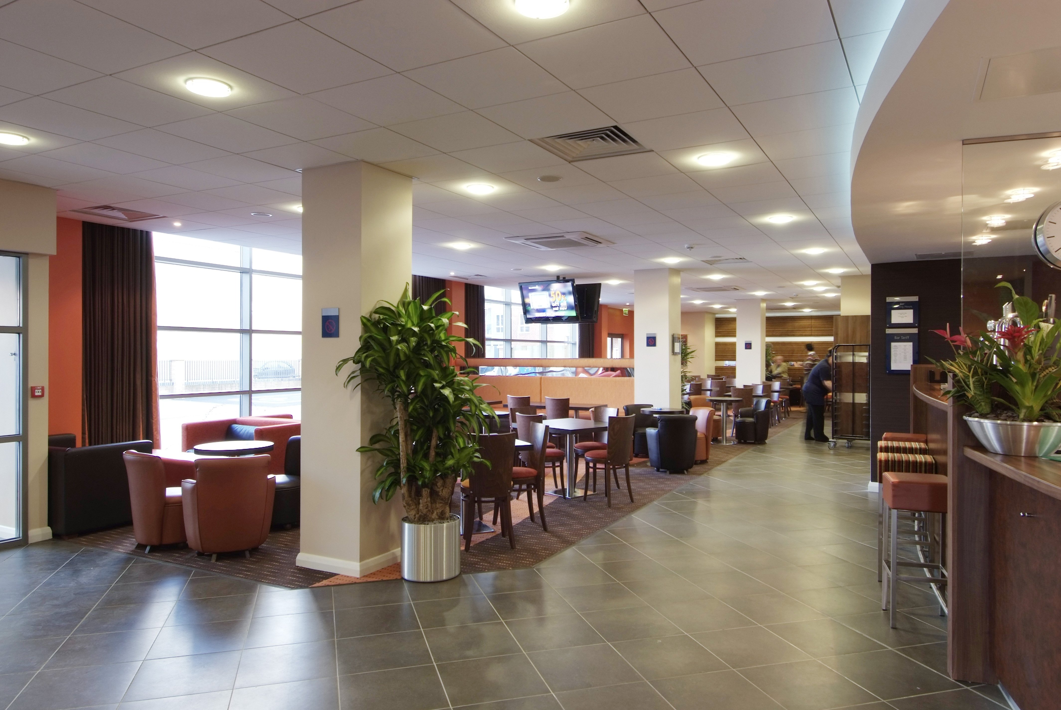 Holiday Inn Express SLOUGH, Slough Start From IDR per night - Price,  Address & Reviews