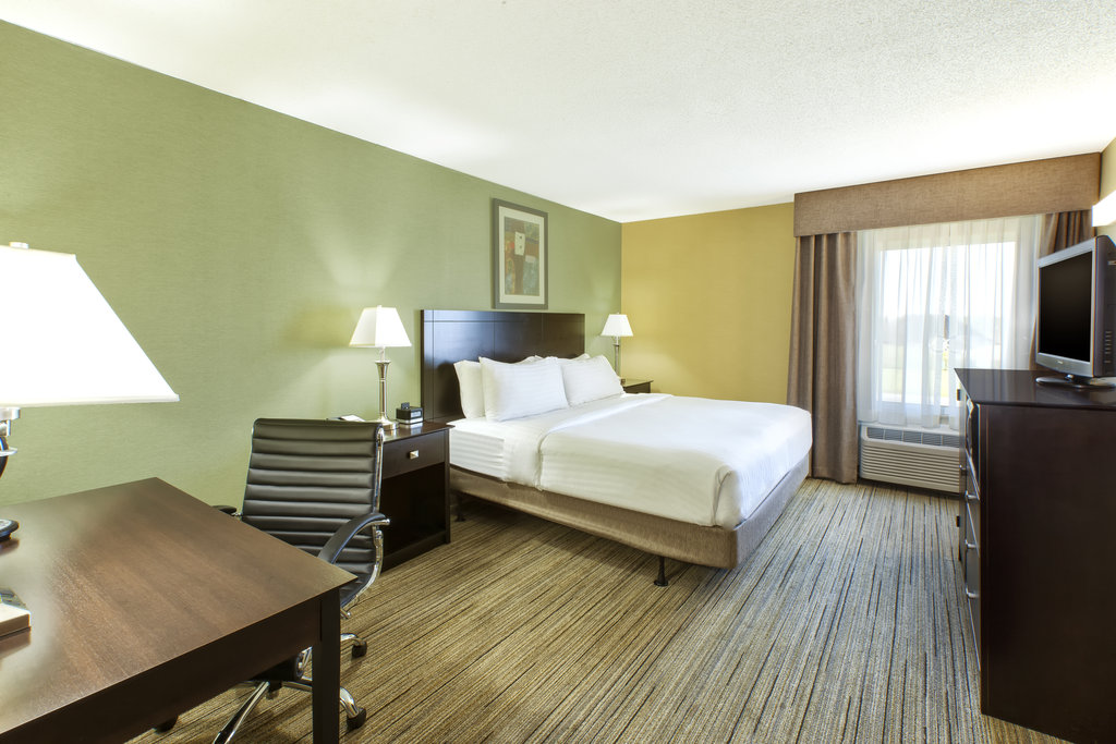 Country Inn & Suites by Radisson, Benton Harbor-St. Joseph, MI - Tap to explore photos