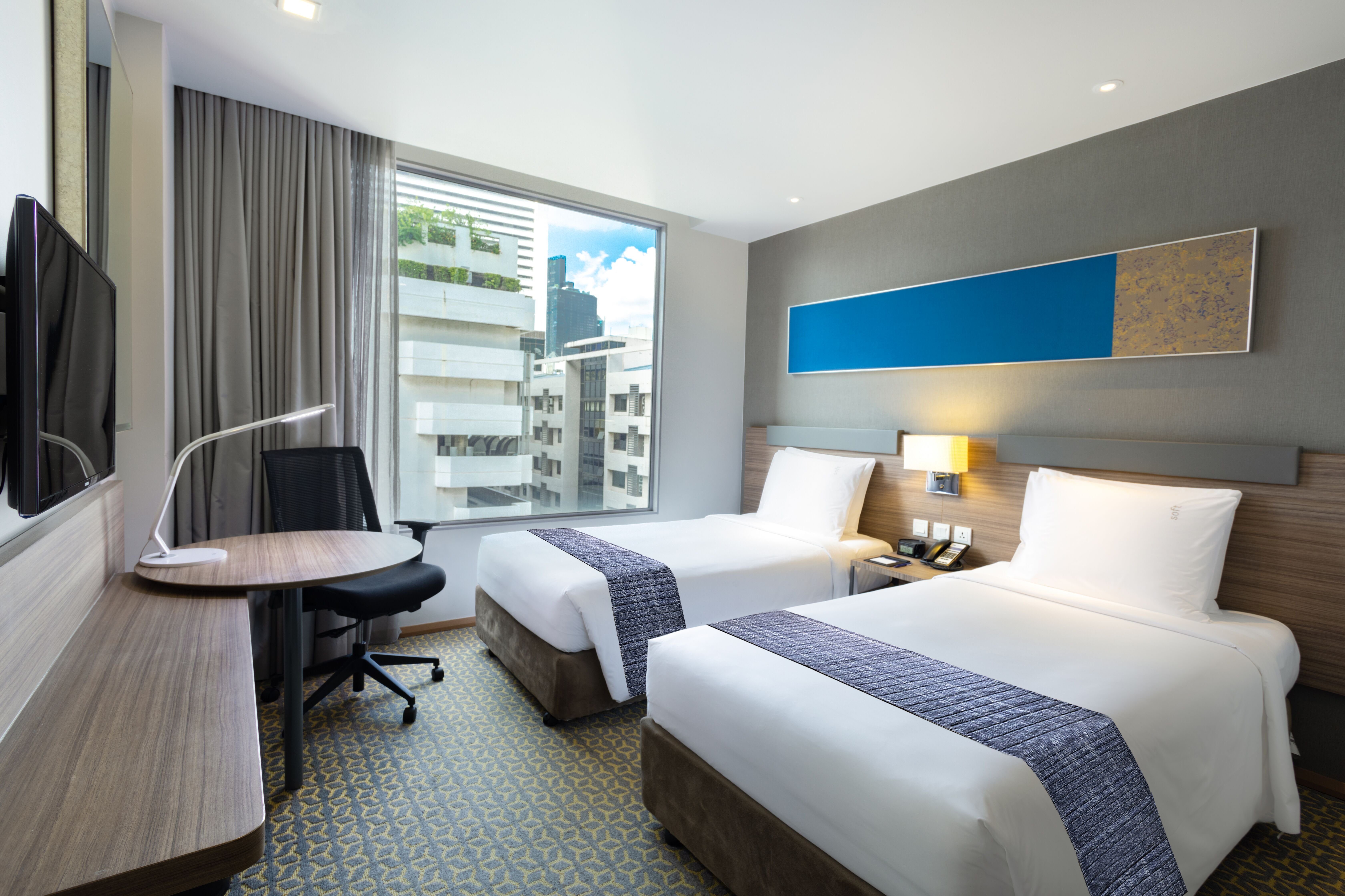 Holiday Inn Express Bangkok Sathorn Bangkok Start From Usd 44 Per Night Price Address Reviews