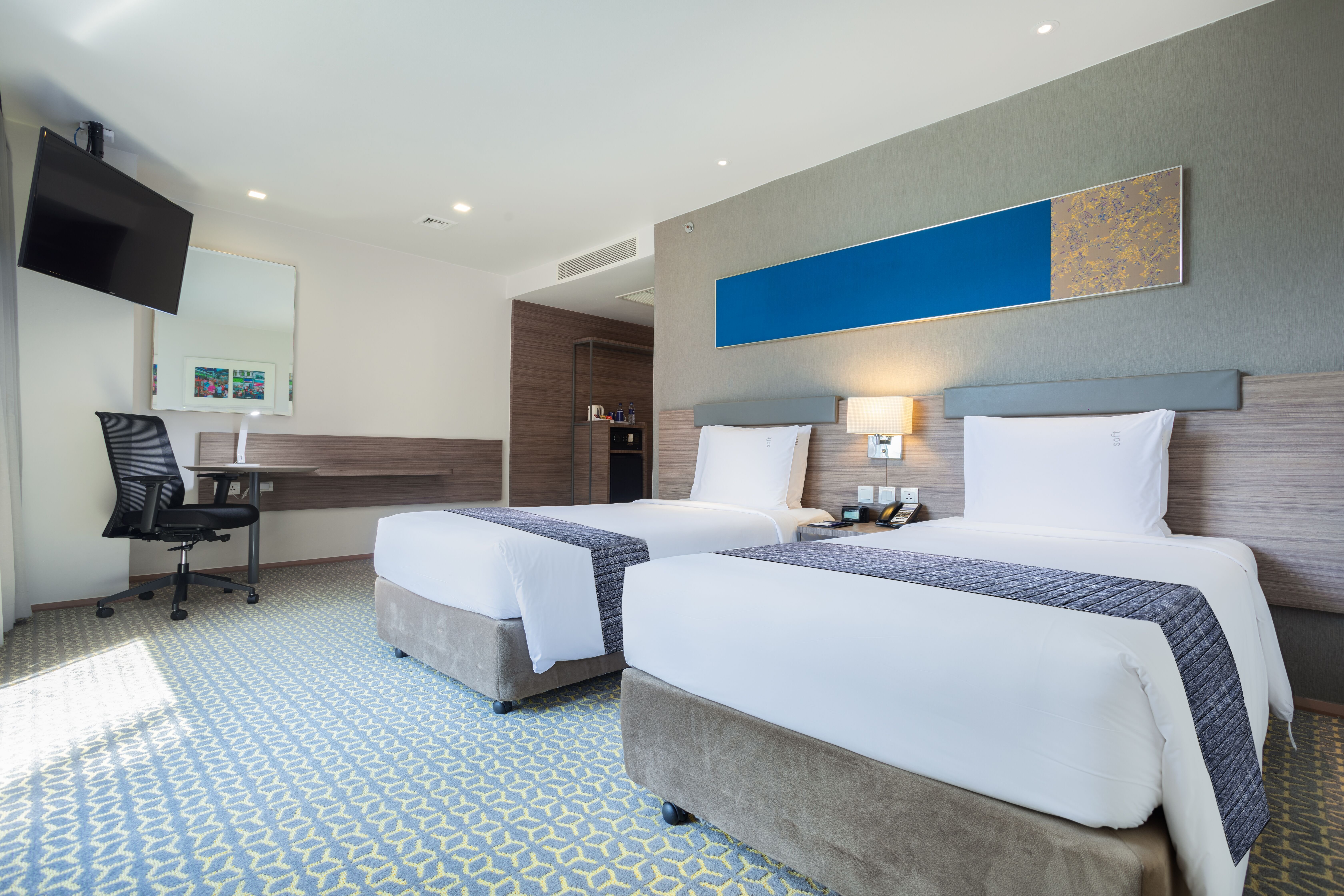 Holiday Inn Express Bangkok Sathorn Bangkok Start From Aed 136 Per Night Price Address Reviews